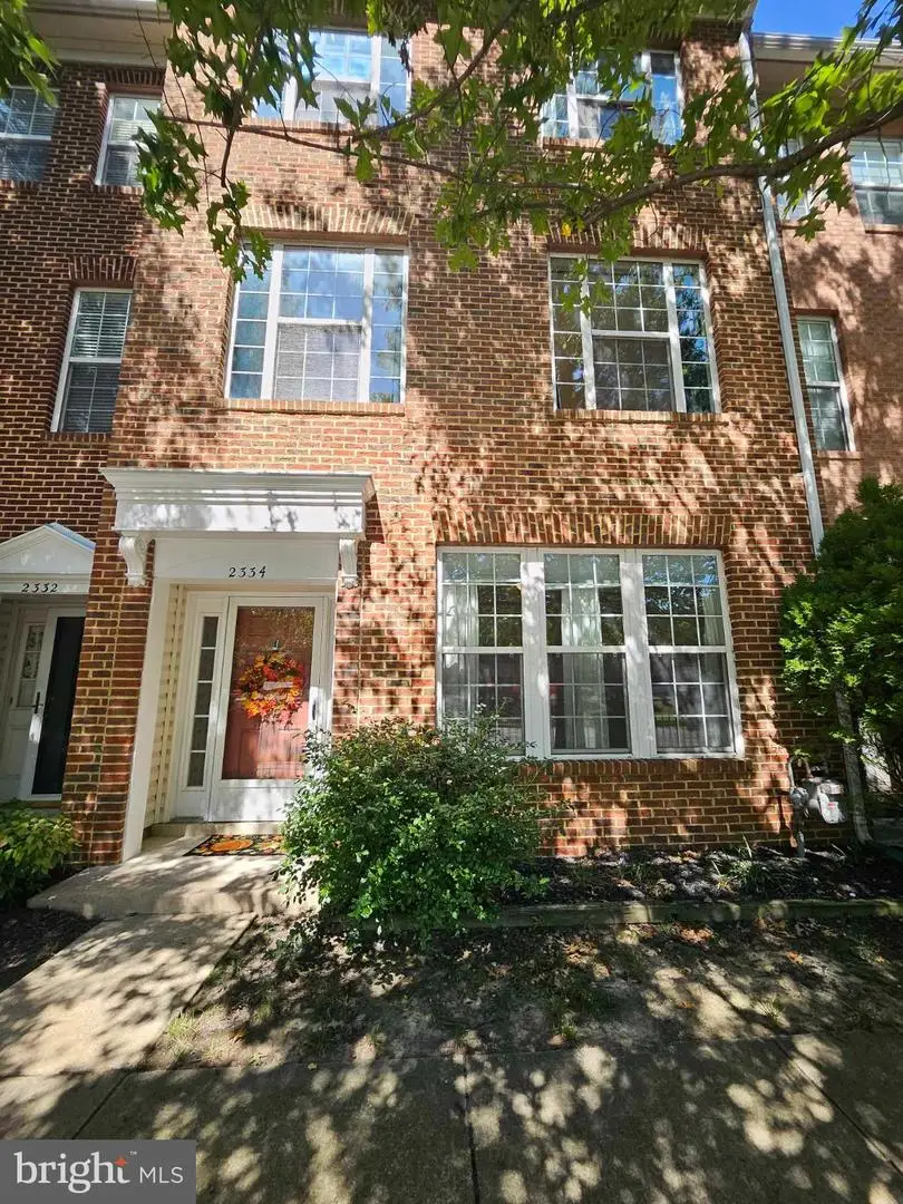 2334 Huntington Station Ct, Alexandria, VA 22303 - #1
