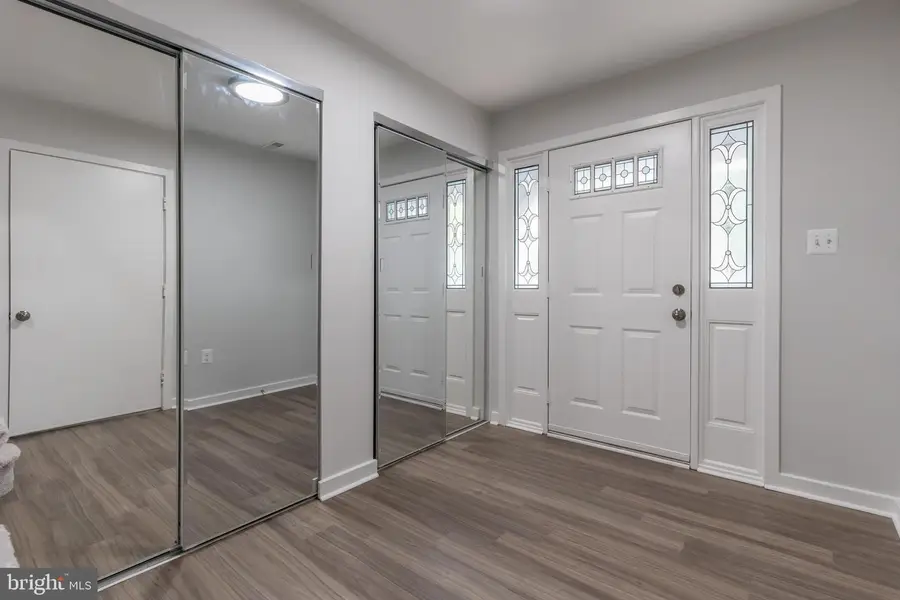 6413 Cherokee Ct, Alexandria, VA 22312 - #3