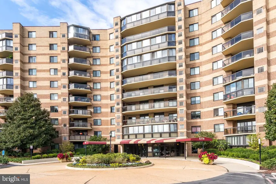 8370 Greensboro Dr #510, McLean, VA 22102 - #3