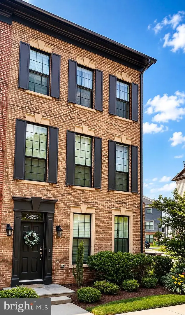 4432 Fair Lakes Ct, Fairfax, VA 22033 - #1