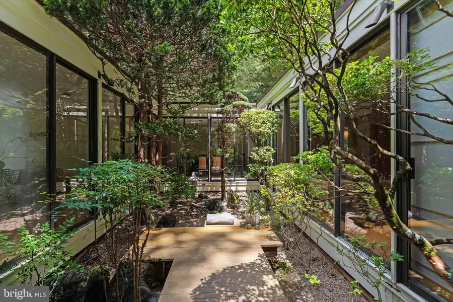7700 Old Dominion Dr, McLean, VA 22102 - #2
