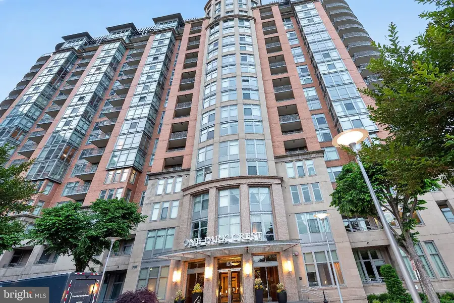 8220 Crestwood Heights Dr #1410, McLean, VA 22102 - #3