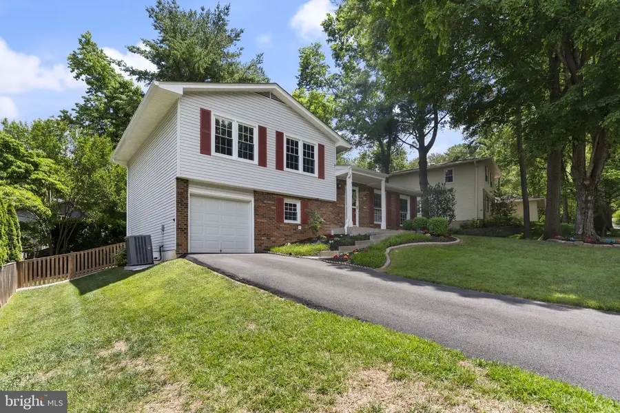 5803 Wood Laurel Ct, Burke, VA 22015 - #3