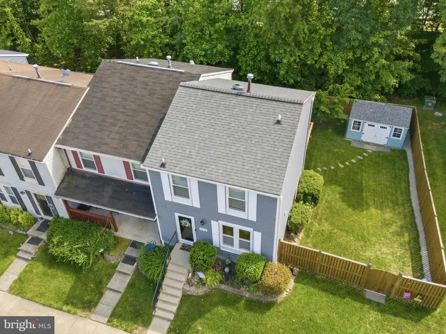 9179 Forest Breeze Ct, Springfield, VA 22152 - #3