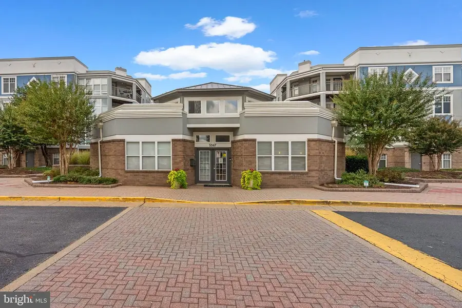 5575 Seminary Rd #102, Falls Church, VA 22041 - #2