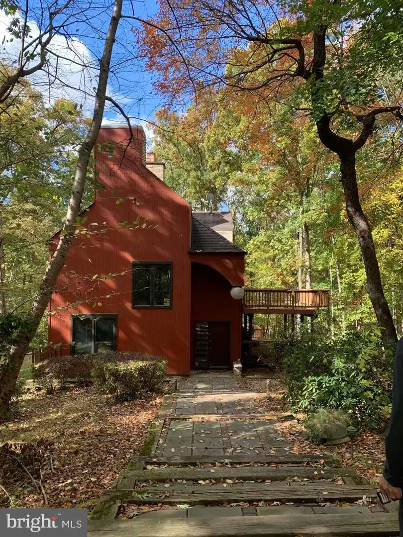 10817 Cross School Rd, Reston, VA 20191 - #2