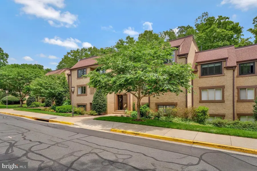 1663 Parkcrest Cir #200, Reston, VA 20190 - #3