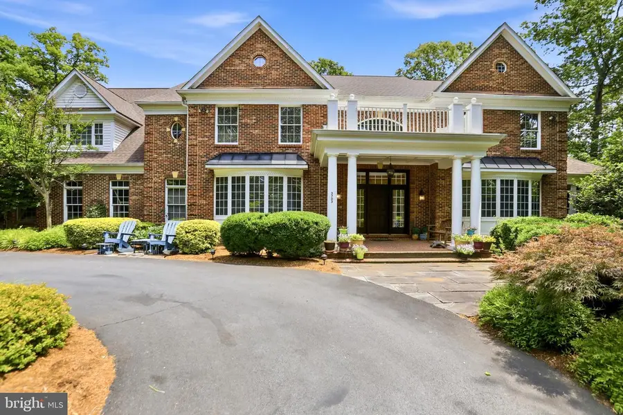 3703 Waples Crest Ct, Oakton, VA 22124 - #2