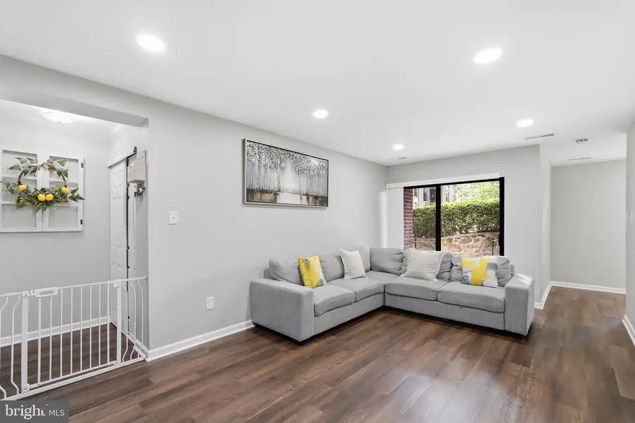 8314 Tobin Rd #t3, Annandale, VA 22003 - #2