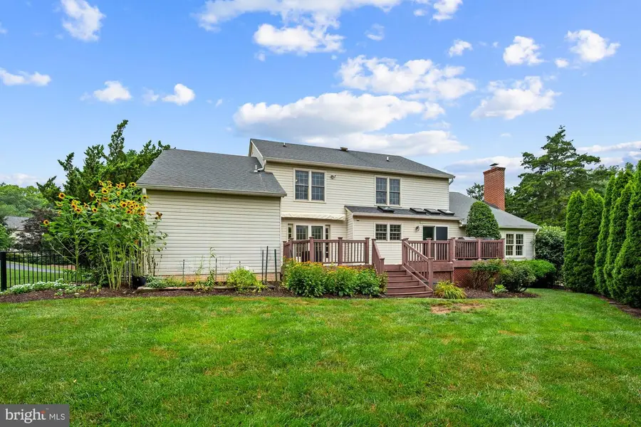 10215 Martinhoe Dr, Vienna, VA 22181 - #3