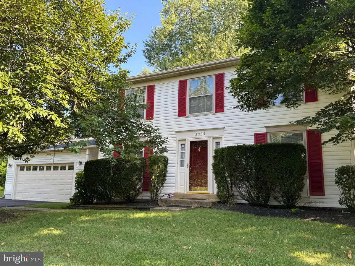 13985 Cabells Mill Dr, Centreville, VA 20120 - #1