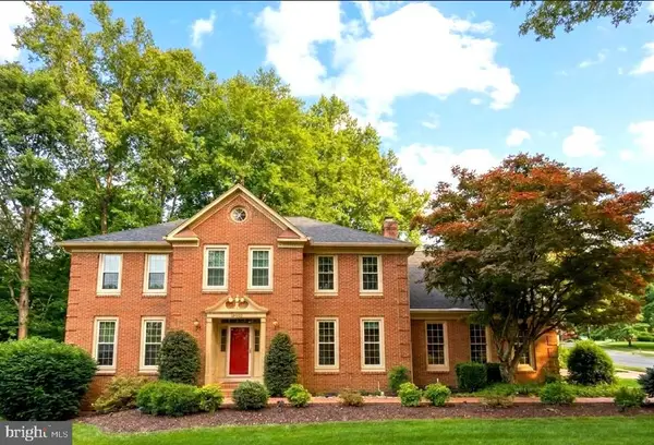 10820 Fieldwood Dr, FAIRFAX, VA 22030