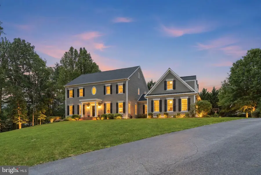 9889 Chapel Bridge Estates Dr, Fairfax Station, VA 22039 - #2