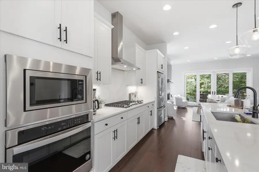 12277 Sweet Willow Ln, Fairfax, VA 22030 - #3
