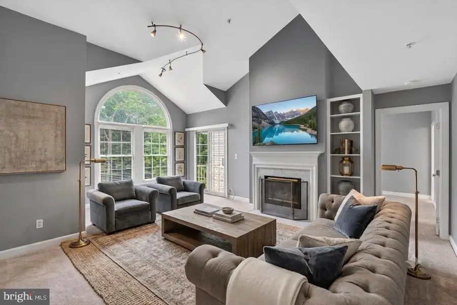 12249 Fairfield House Dr #411b, Fairfax, VA 22033 - #2
