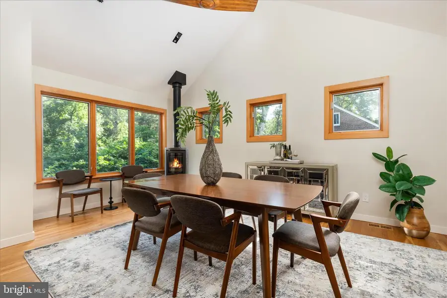 6546 Marlo Dr, Falls Church, VA 22042 - #3