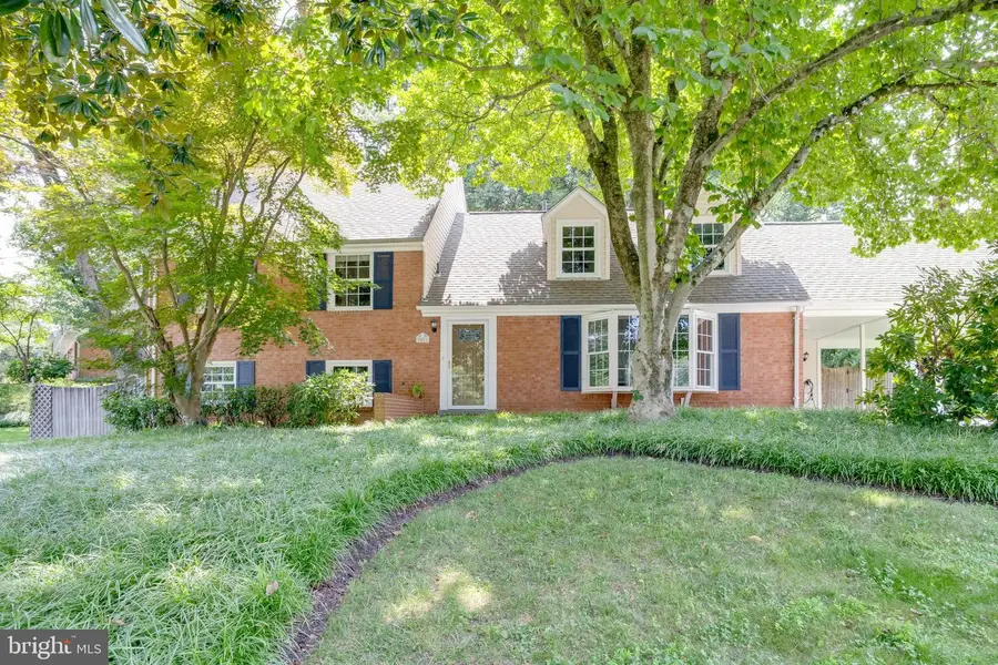 9521 Jomar Dr, Fairfax, VA 22032 - #2