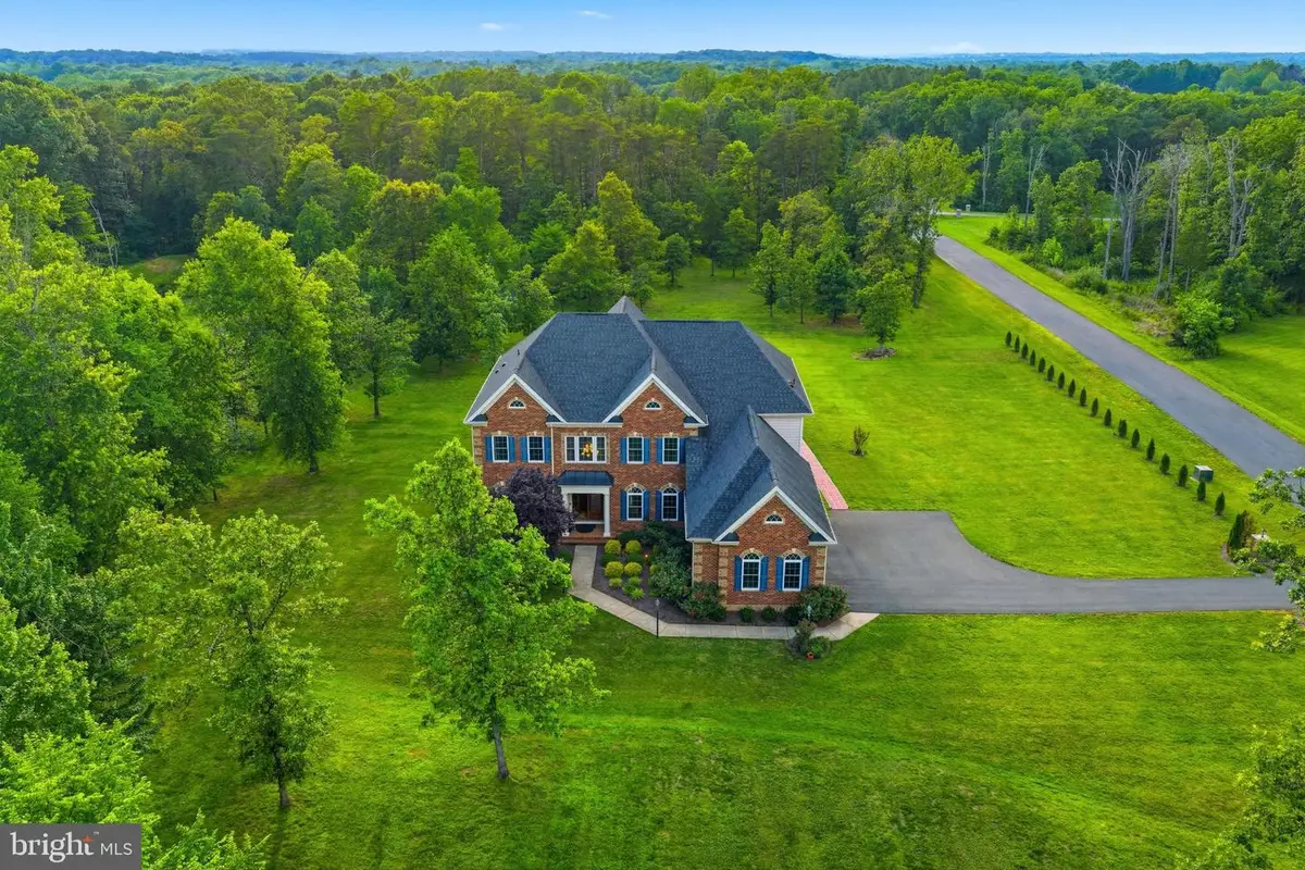 7306 Bull Run Post Office Rd, Centreville, VA 20121 - #1
