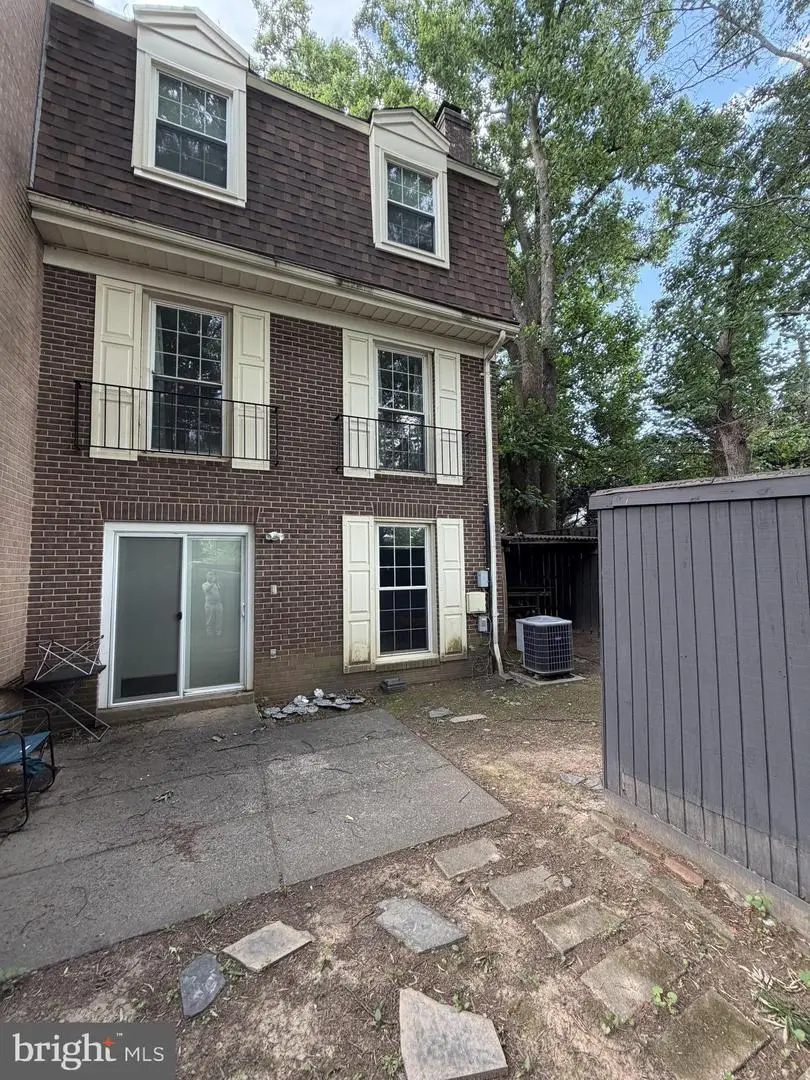 7315 Byeforde Ct, Springfield, VA 22150 - #3
