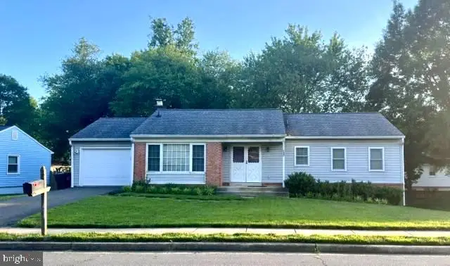 7907 Colorado Springs Dr, Springfield, VA 22153 - #1