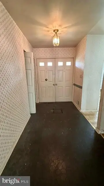 7907 Colorado Springs Dr, Springfield, VA 22153 - #2
