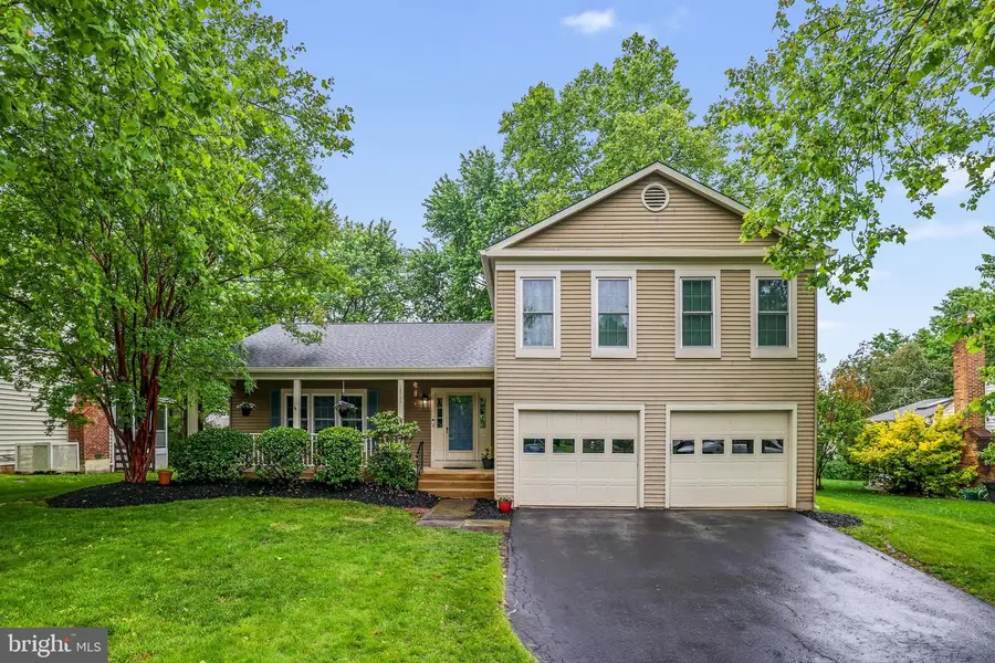 12755 Flat Meadow Ln, Herndon, VA 20171 - #2