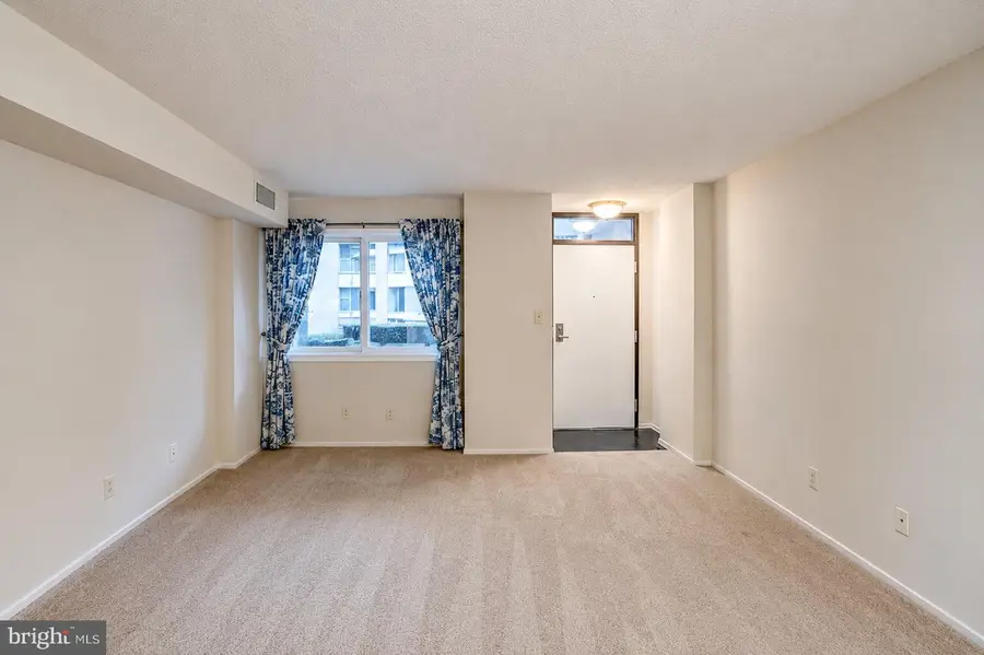 1951 Sagewood Ln #231, Reston, VA 20191 - #3