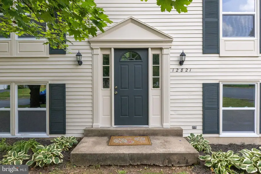12821 Longleaf Ln, Herndon, VA 20170 - #2