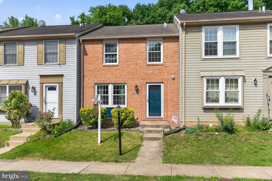 7590 Aspenpark Rd, Lorton, VA 22079 - #2
