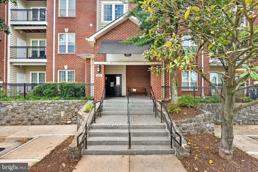 1521 Spring Gate Dr #10406, McLean, VA 22102 - #2