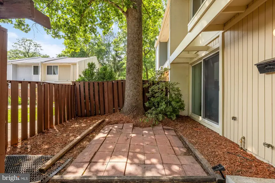 2240 Southgate Sq, Reston, VA 20191 - #2