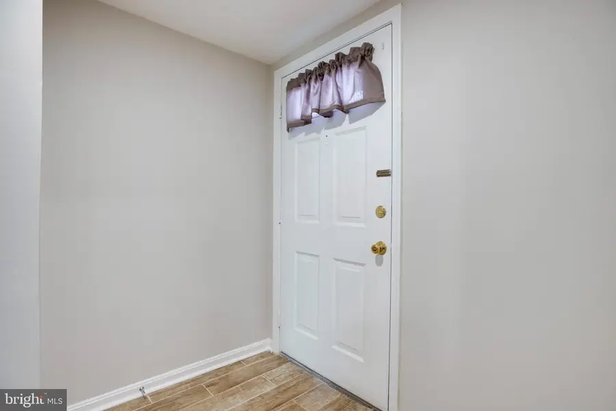 14507 Saint Germain Dr, Centreville, VA 20121 - #3