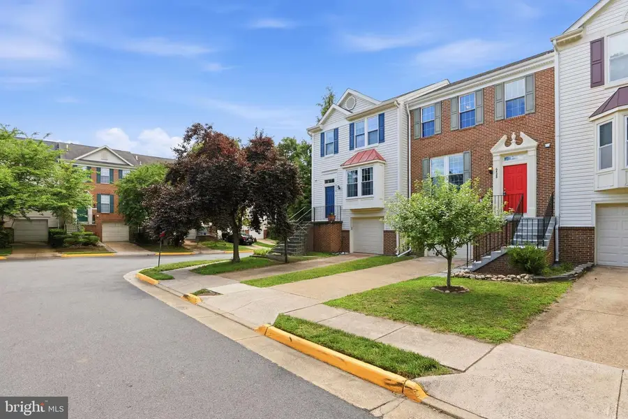 6428 Overcoat Ln, Centreville, VA 20121 - #2