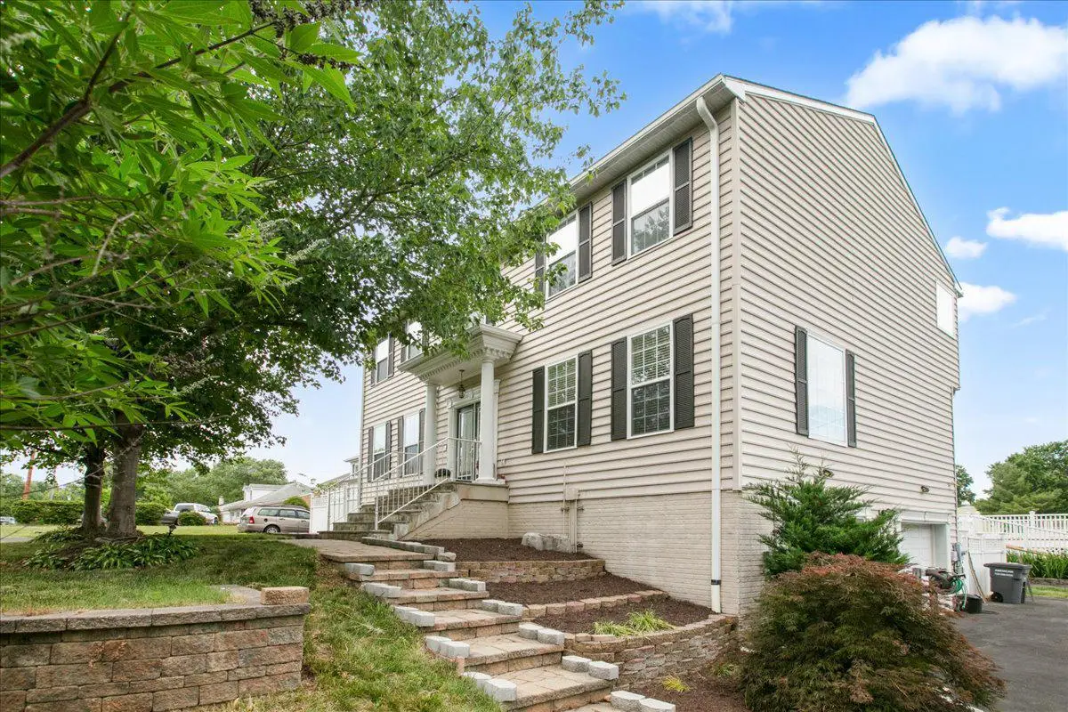 4724 Pole Rd, Alexandria, VA 22309 - #1
