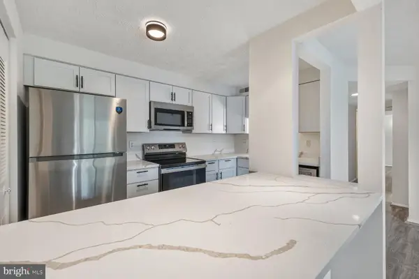 8384 Brockham Dr #29/84k, ALEXANDRIA, VA 22309