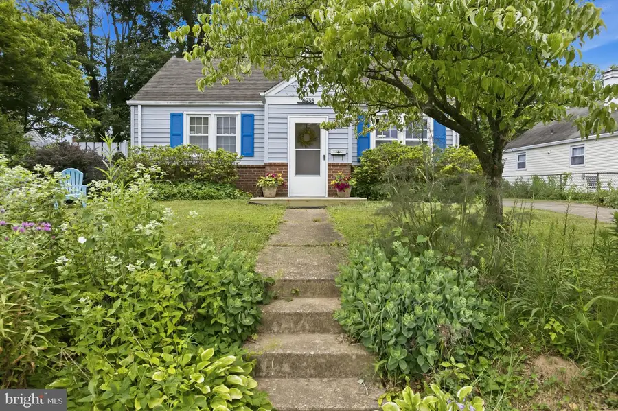 6935 Kenfig Dr, Falls Church, VA 22042 - #2