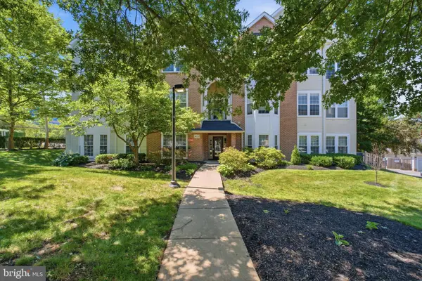 4132 Fountainside Ln #101, FAIRFAX, VA 22030