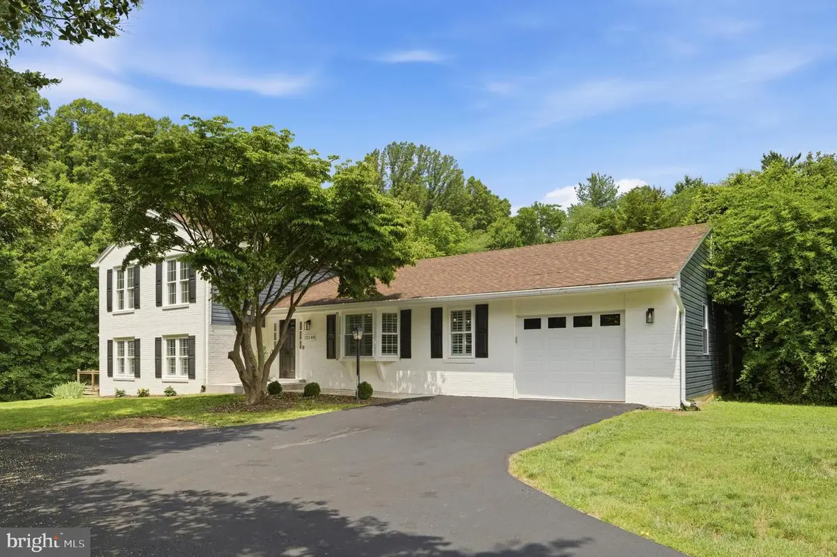 12140 Folkstone Dr, Herndon, VA 20171 - #1