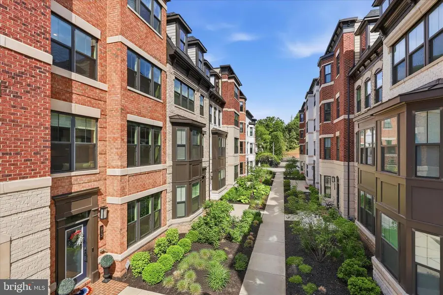 213 Market Sq Nw #19, Vienna, VA 22180 - #3