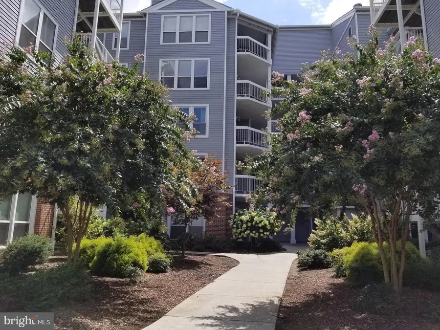 3178 Summit Square Dr #3-b12, Oakton, VA 22124 - #2