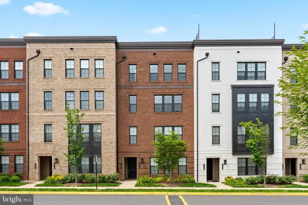 1734 Mckenna Point Dr #1608, MCLEAN, VA 22102