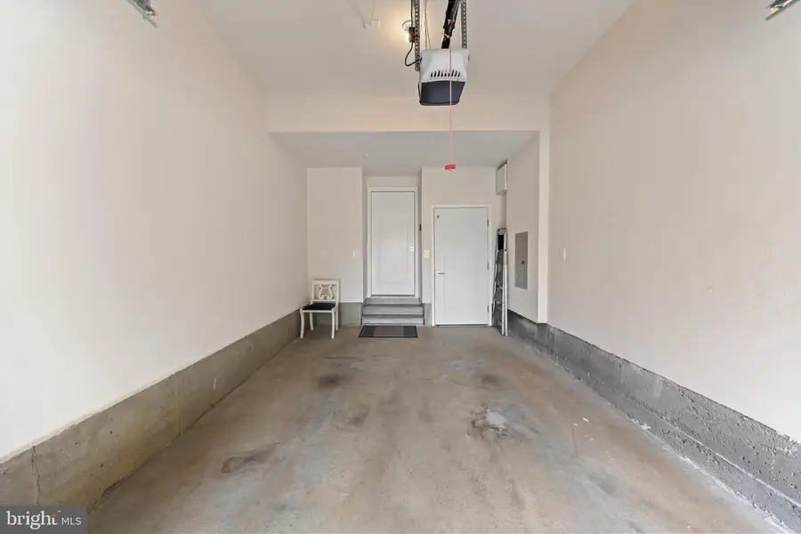 1734 Mckenna Point Dr #1608, McLean, VA 22102 - #3