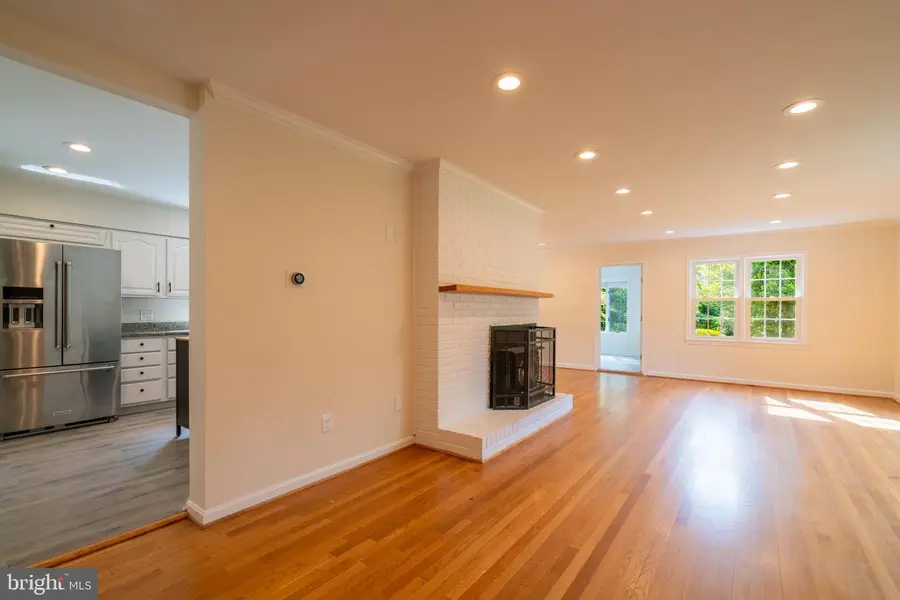 9300 Allwood Ct, Alexandria, VA 22309 - #3