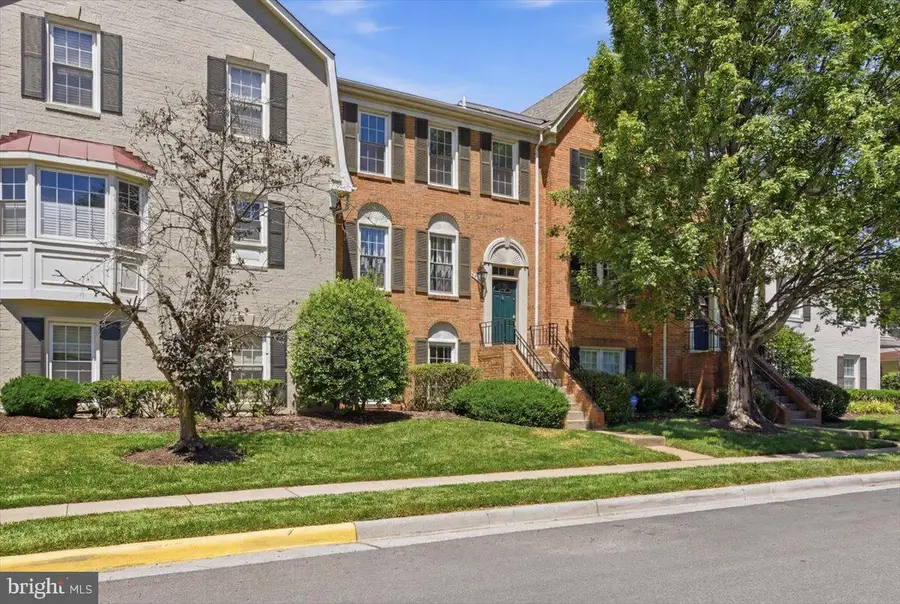 2004 Gallows Tree Ln, Vienna, VA 22182 - #3