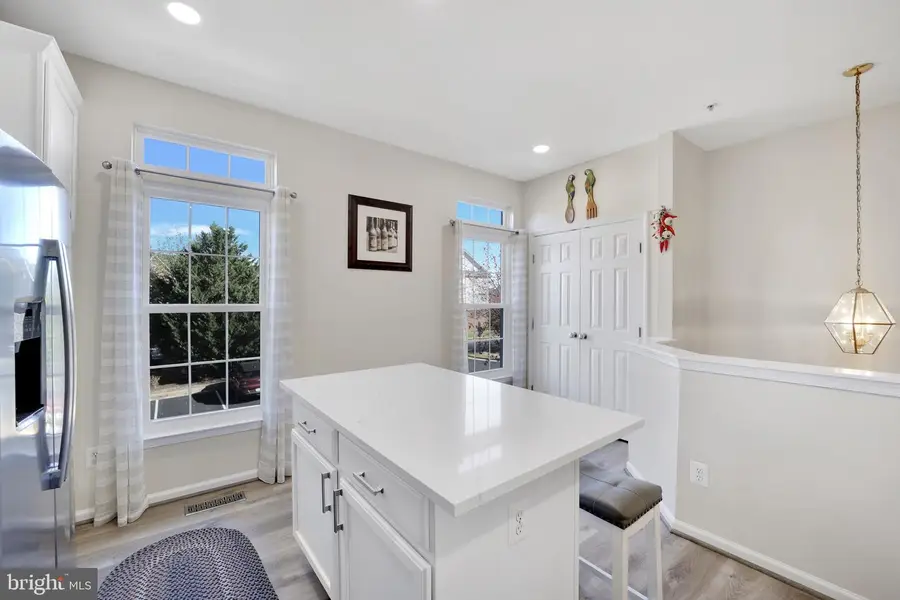 2981 Huntington Grove Sq, Alexandria, VA 22306 - #3