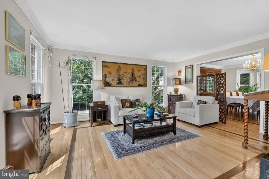 2329 Colts Brook Dr, Reston, VA 20191 - #3