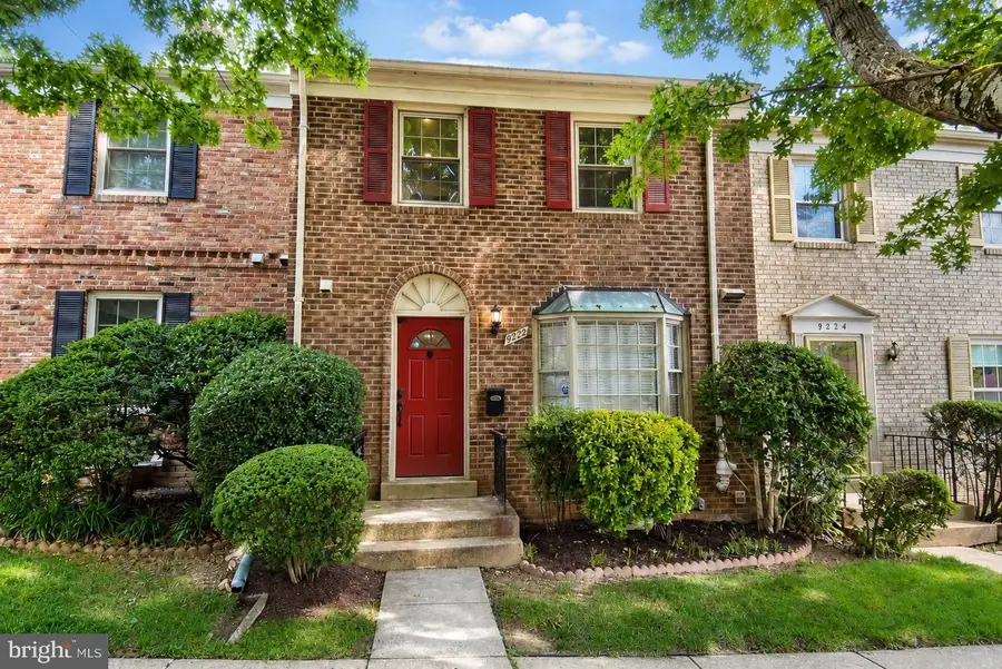9222 Bailey Ln, Fairfax, VA 22031 - #2