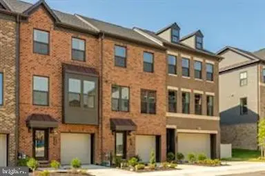 9251 Wood Violet Ct, Fairfax, VA 22031 - #2