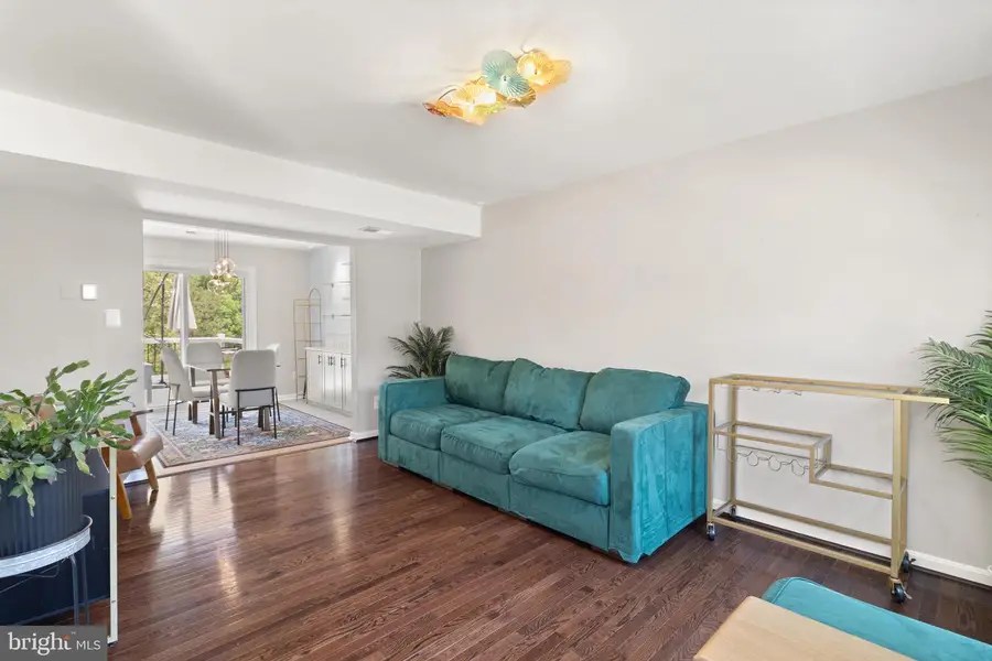 5534 Kendrick Ln, Burke, VA 22015 - #3