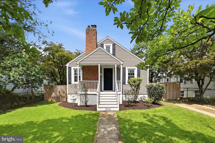 2916 Brook Dr, Falls Church, VA 22042 - #2